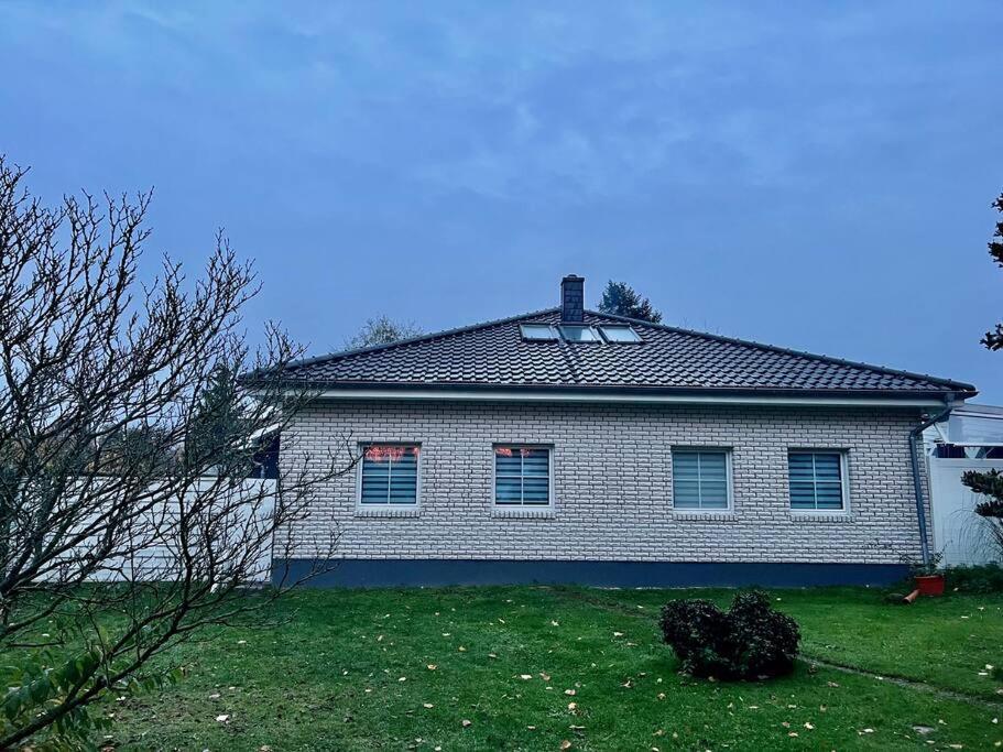 Schoenes 2 An Der Stadt Grenze Mit Klimaanlage Apartment *